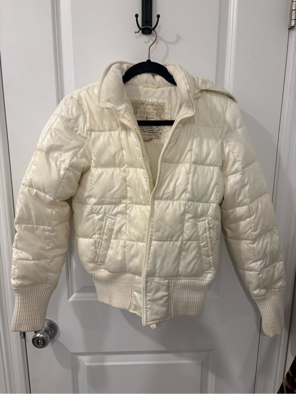 Old Navy Cream Quilted Puffer Jacket